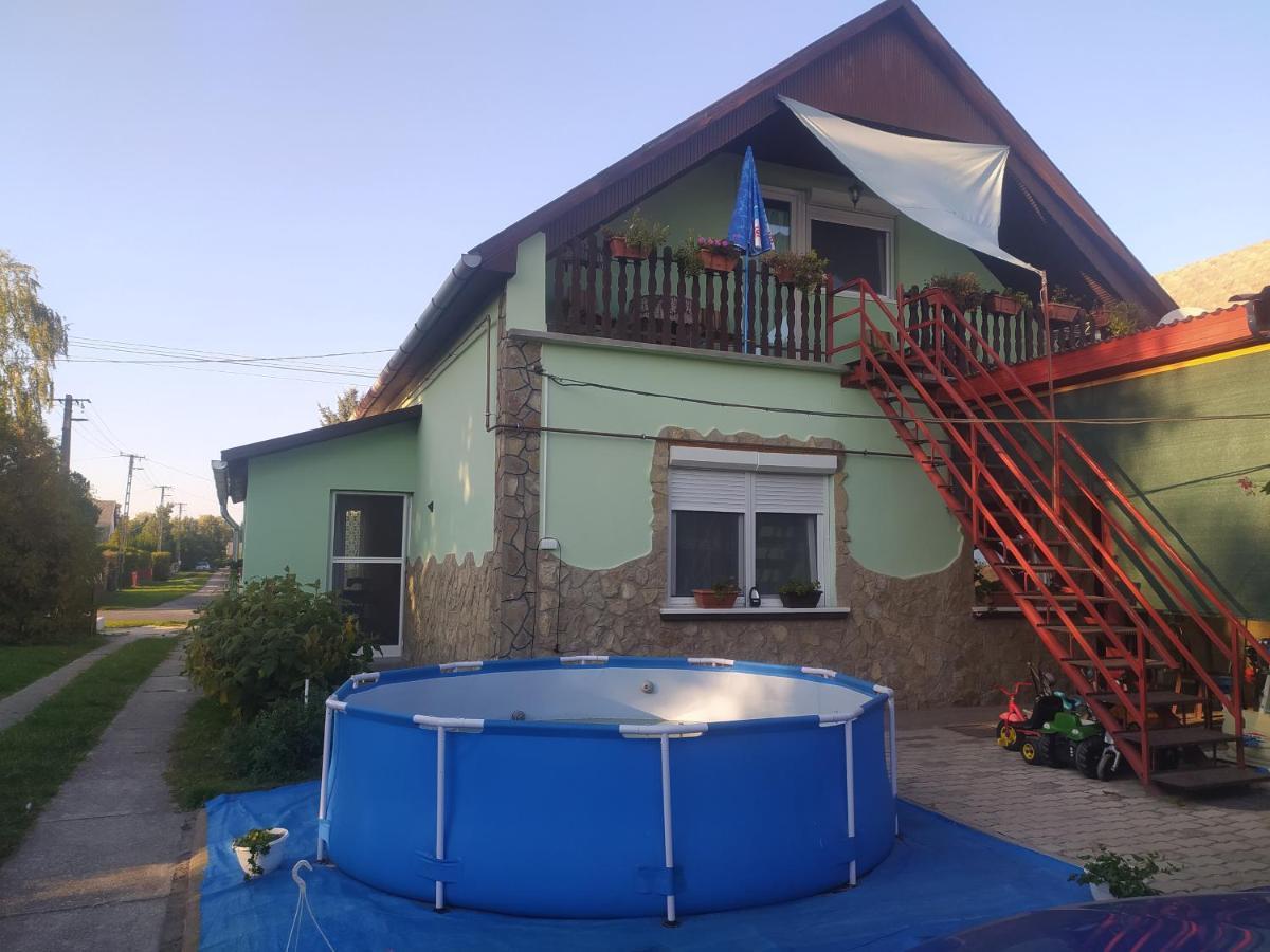 Etus Vendégház Balatonfenyves Exterior foto